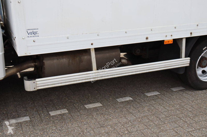 Camion Mercedes 813D