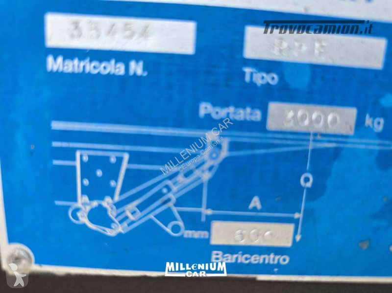 Camion Iveco 360 E5 CELLA 9,60 GRUPPO SPONDA...