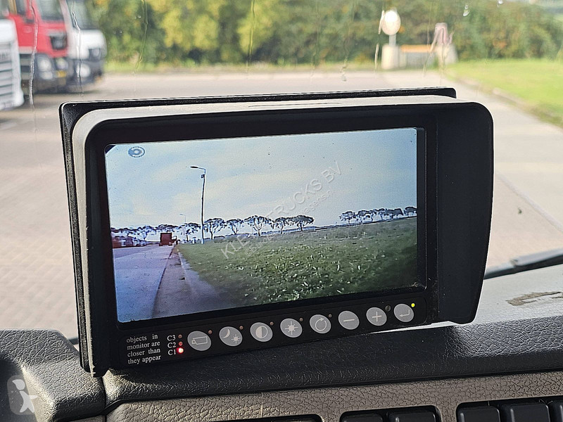 Vrachtwagen Volvo 25012
