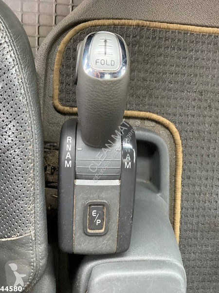Camión Volvo 520 8x4 Euro 5 Hiab 24 Tonmeter...