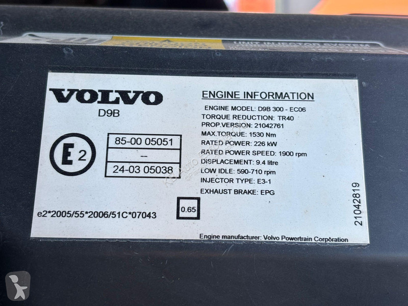 Camion Volvo FM 300 6x6 FOR SALE AS CHASSIS /...