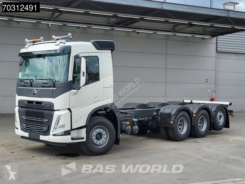 Camion Volvo 8X4 COMING SOON! NEW Palfinger...