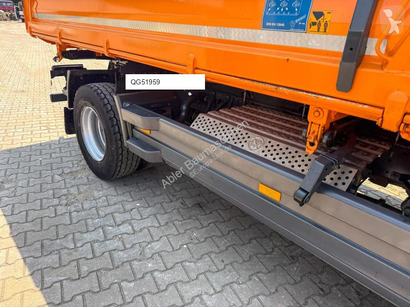 Vrachtwagen Mercedes 1530