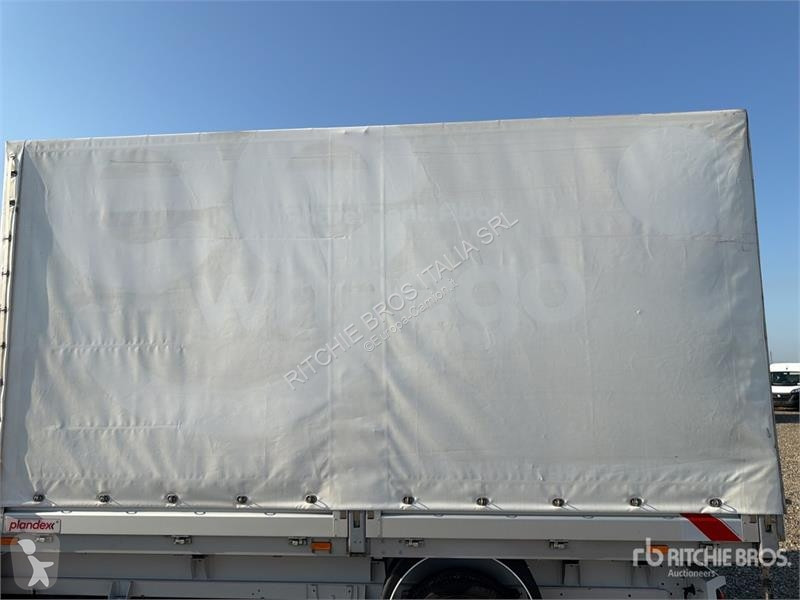 Camión Opel 2.2 103 KW PR PL L4 Curtain Side Truck