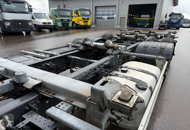 Camion Renault 586 T460 6x2 BDF/HB / Swiss-Vehicle