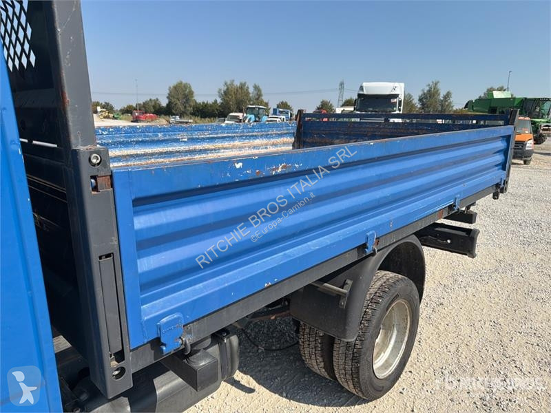 Camión Iveco 35C12 Dump Truck (Inoperable)