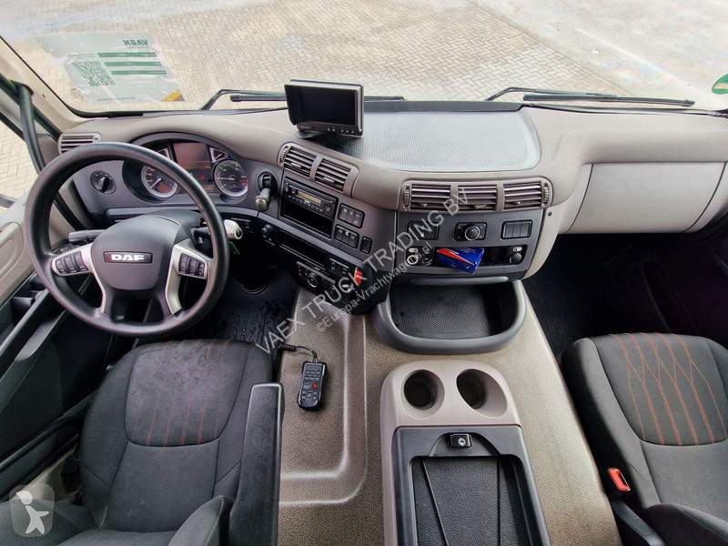Вантажівка DAF 300 4x2 - Box - Low KM - Full...