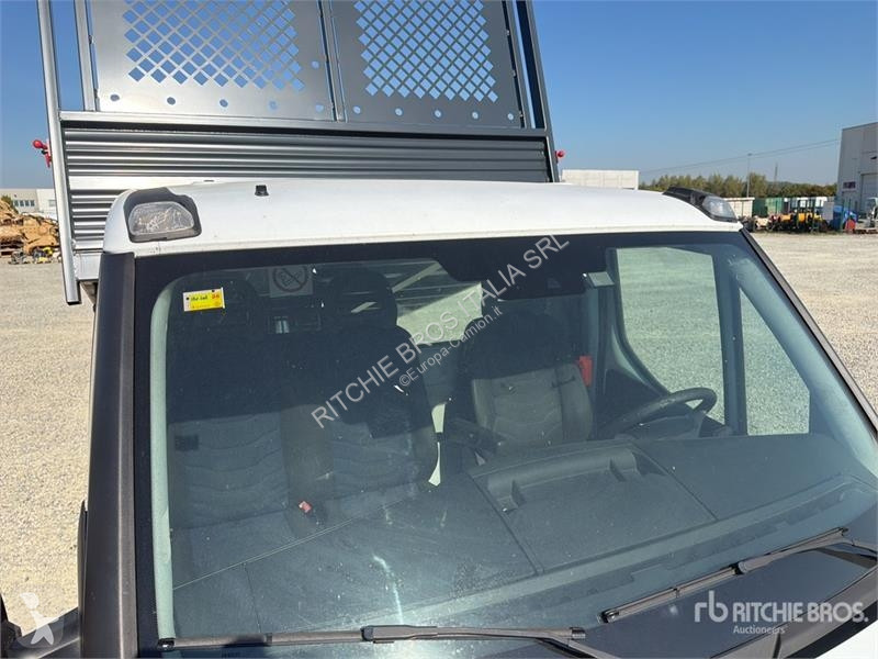 Furgoneta Iveco Dump Truck
