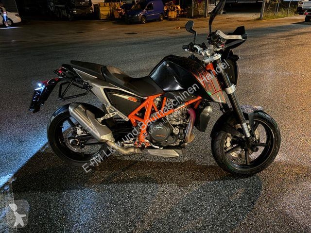 Kamion  690 DUKE