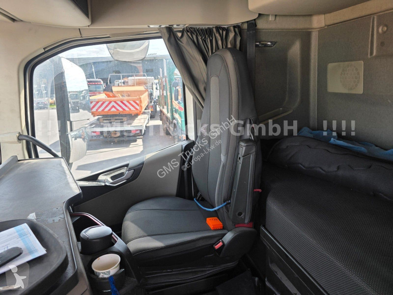Camión Volvo 500 / 6X4 / EEV / 18m Atlas Kran