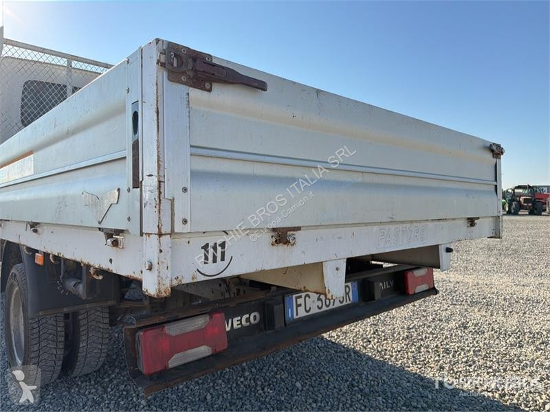 Furgoneta Iveco 35C17 Crew Cab Flatbed Truck