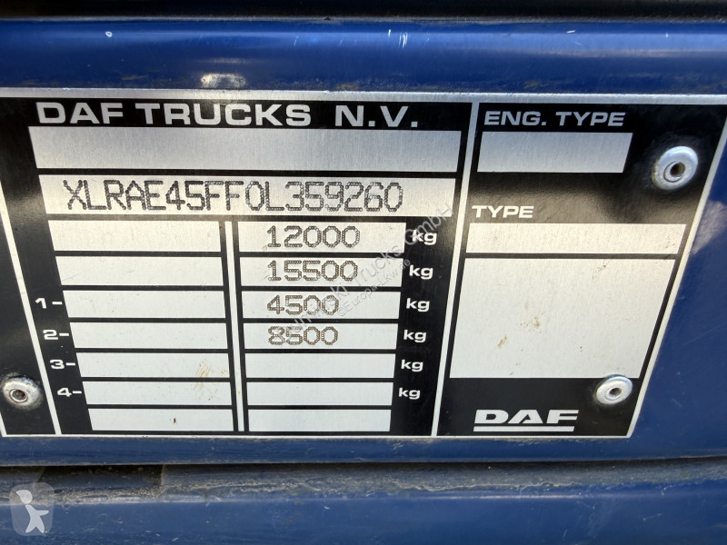 Camión DAF LF 210.12 Kran Palfinger 4501