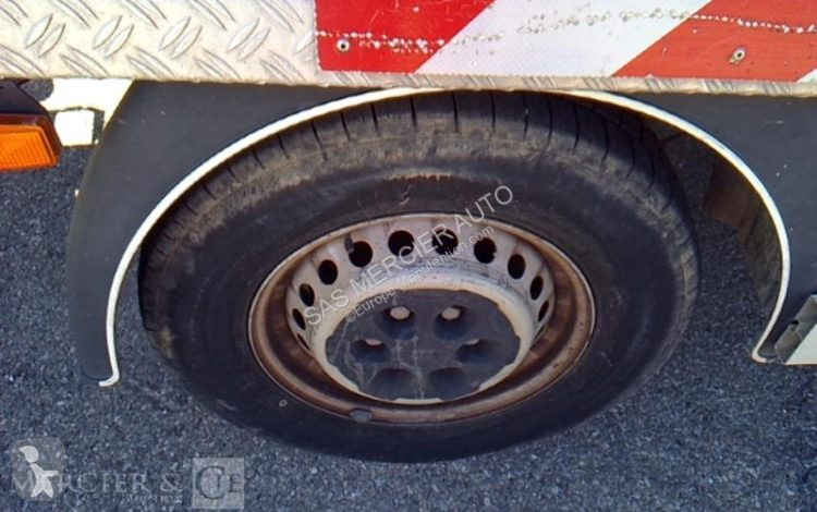 Kamion Iveco 35C12