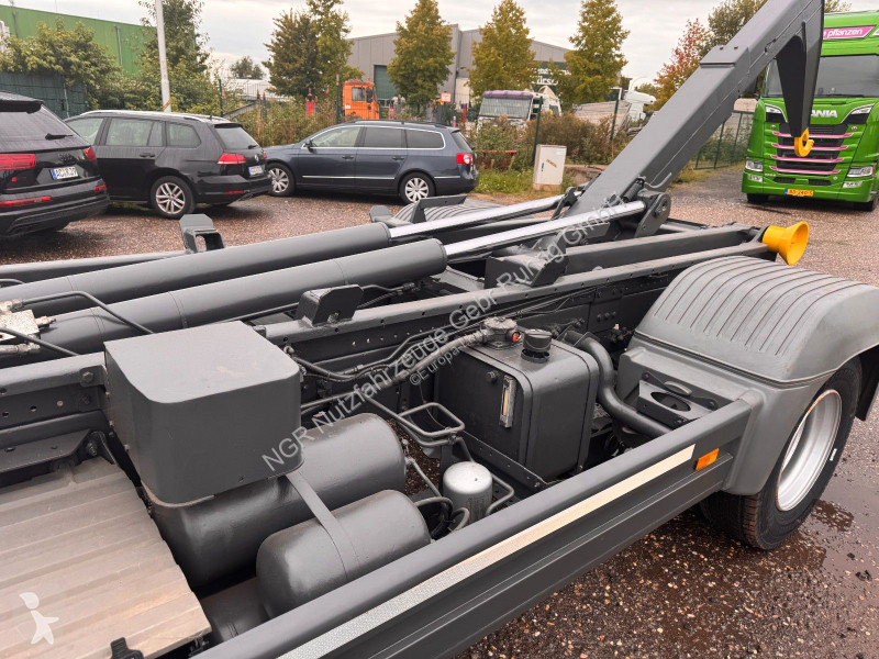 Kamion Mercedes 1222 4X2 HIAB City 7 to....