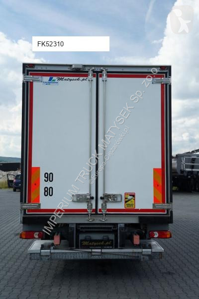 Camión Iveco EUROCARGO  / 4x2 / CHŁODNIA 5,8 M...