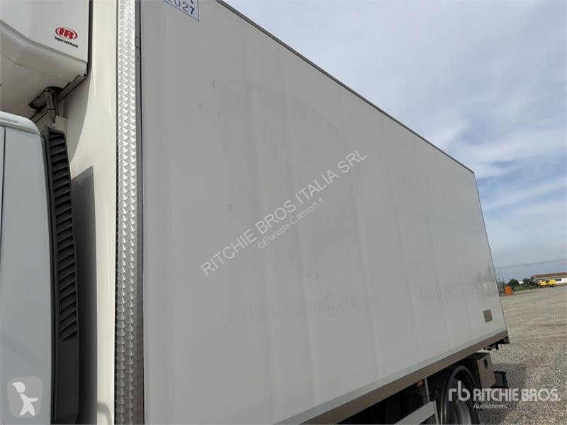 Kamion Iveco 140E28 4x2 Refrigerated Truck