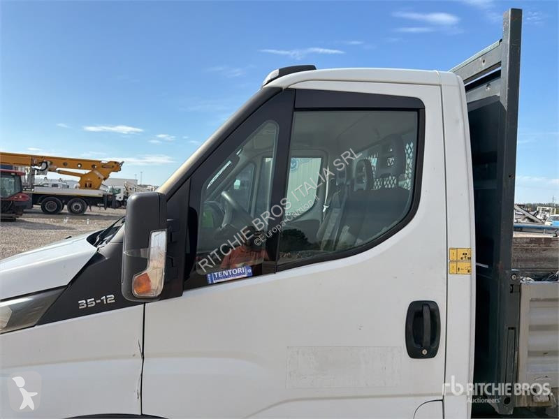 Camión Iveco 35-12