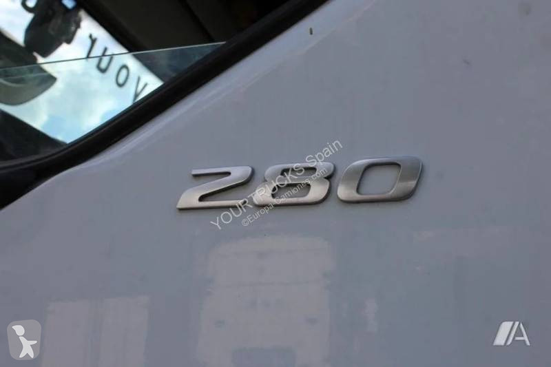 Kamion Renault 240