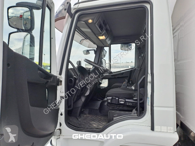 Teherautó Iveco Eurocargo EUROCARG0 90 220 CON...