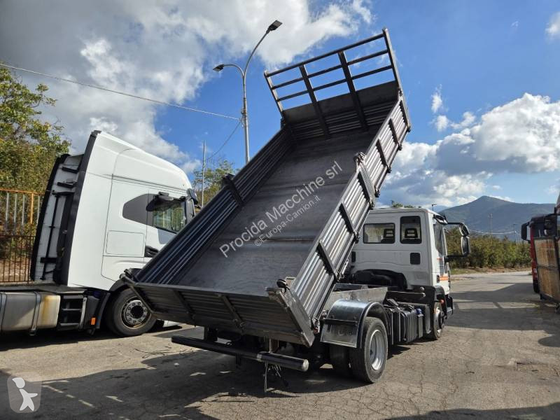 Camión Iveco 80 E 22