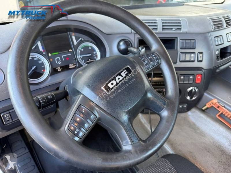 Camion DAF 410