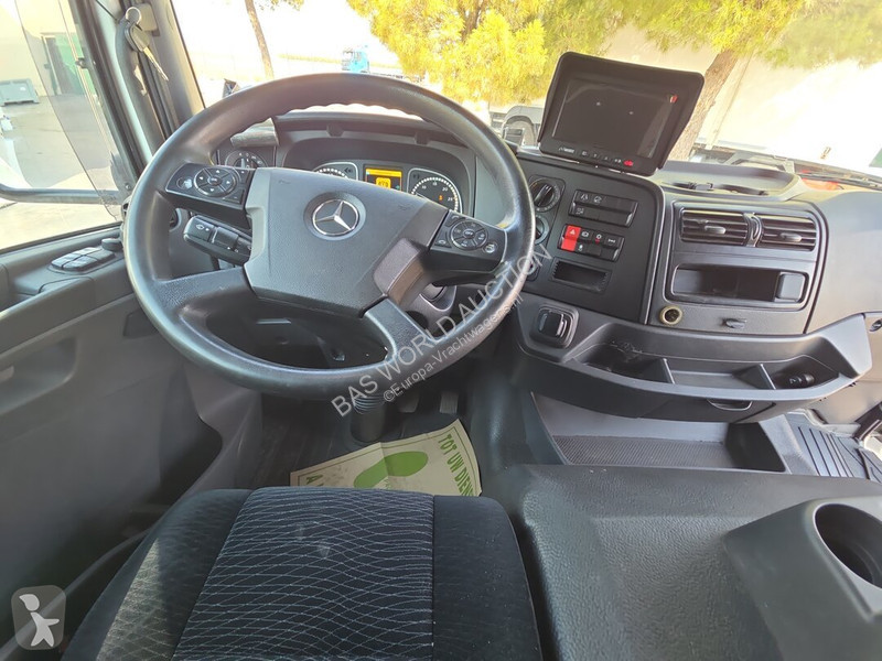 شاحنة Mercedes 1527
