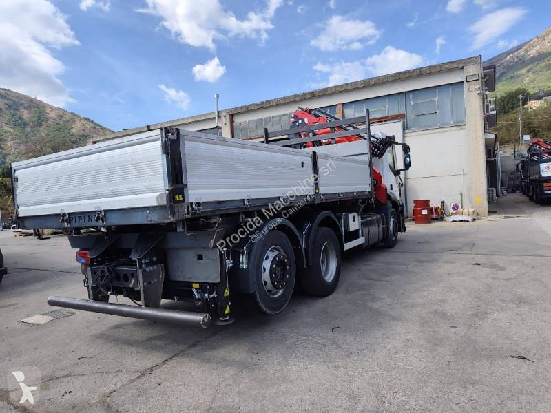 Iveco AD 260 S 31 X/P truck