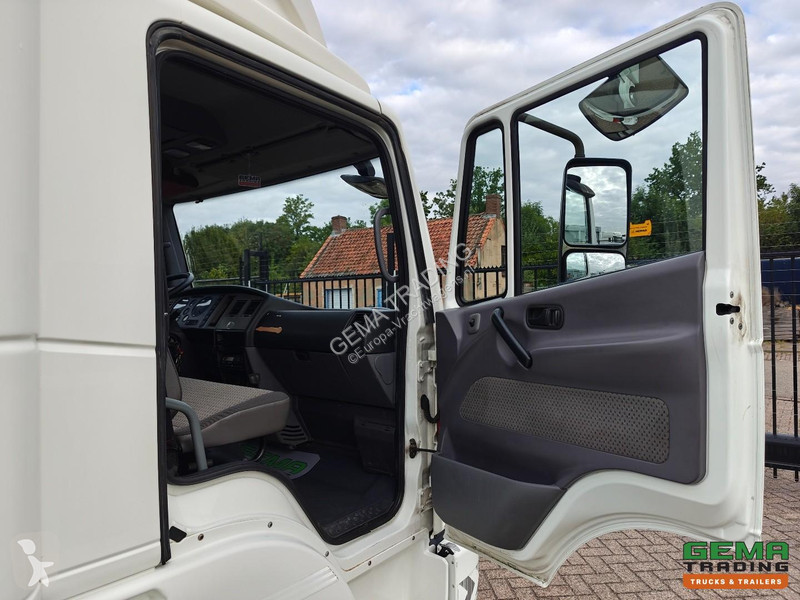 Camion Nissan 4x2 Day Cab Euro5 - 8T - Boxed...