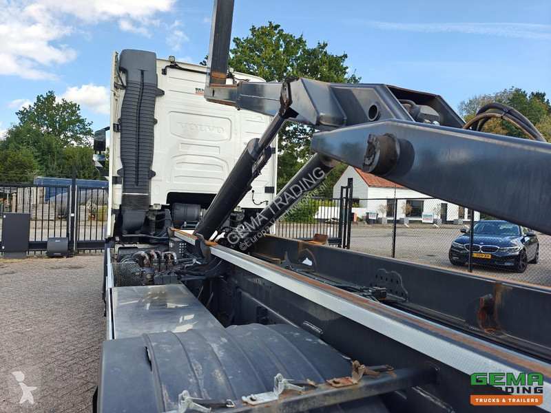 Camion Volvo 460 6x4 GlobeTrotter Euro6C - 10T...