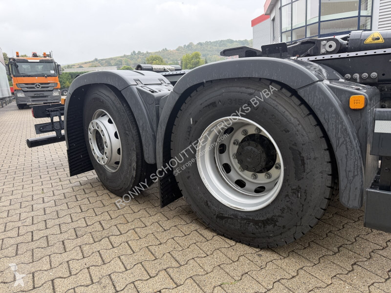 Camion MAN 26.520