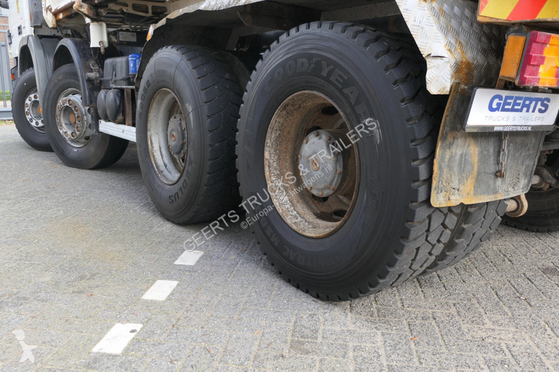 Camion Mercedes 3241