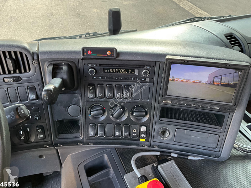 Scania Euro 6 CNG HMF 25 Tonmeter laadkraan truck