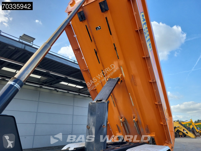 Iveco 410 8X4 Meiller tipper Steel suspension...