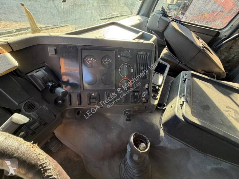 Lastbil Volvo 320