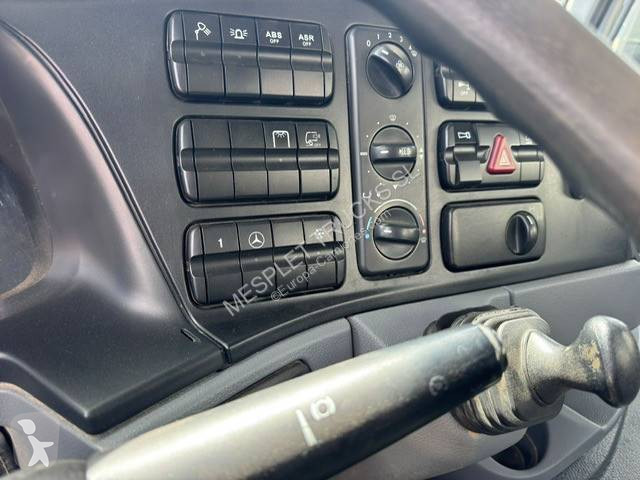 Грузовик Mercedes
