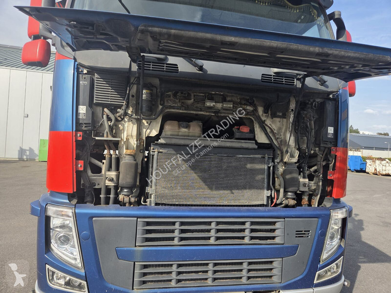 Camião Volvo 480 - 6x2 - E5