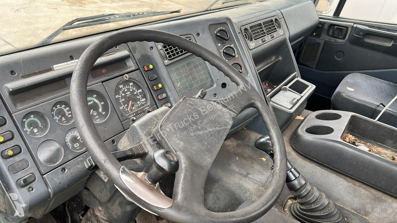 Camión DAF 270 (EURO 2 / MANUAL PUMP / POMPE...