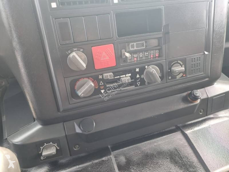 Iveco 380E37 truck