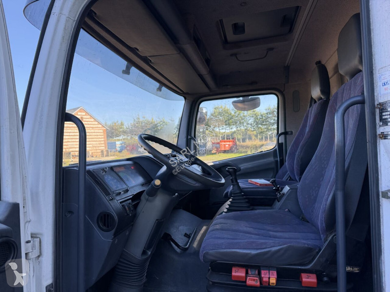 Mercedes 1823 truck