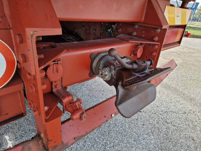 Iveco 260E31 truck