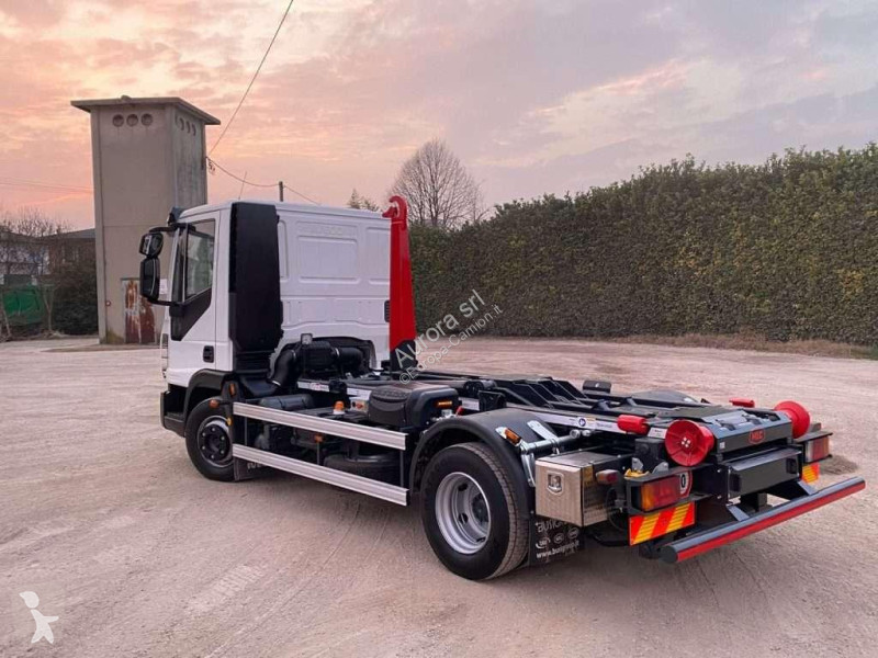Camion Iveco EUROCARGO 80 E18