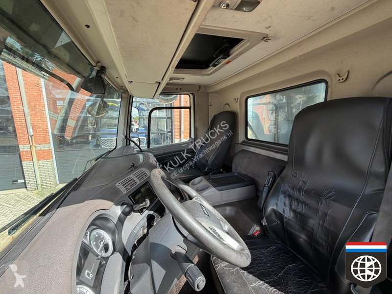 شاحنة DAF 10X4 MIDLIFT Steel-sprung - Insulated...