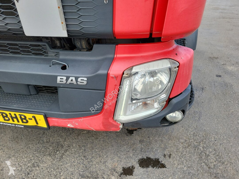 شاحنة Volvo 210