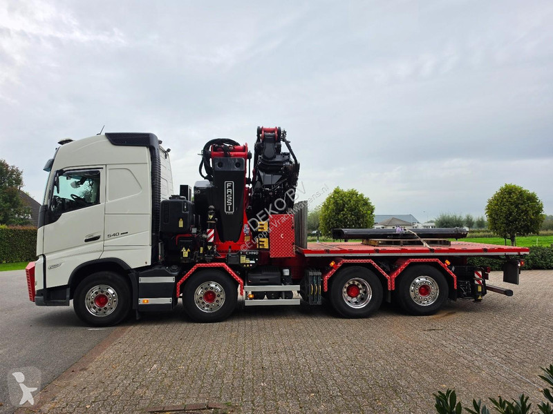شاحنة Volvo 540 8x2 CRANE TRUCK FASSI 1450...