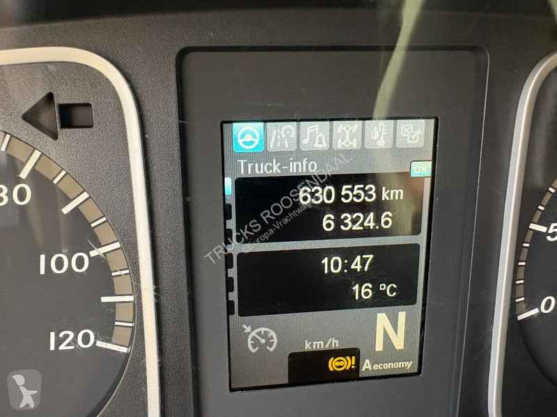 Vrachtwagen Mercedes 1623 + LOADLIFT 2000 KG +...