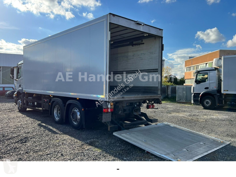 Teherautó Mercedes 2543 LL M CS...
