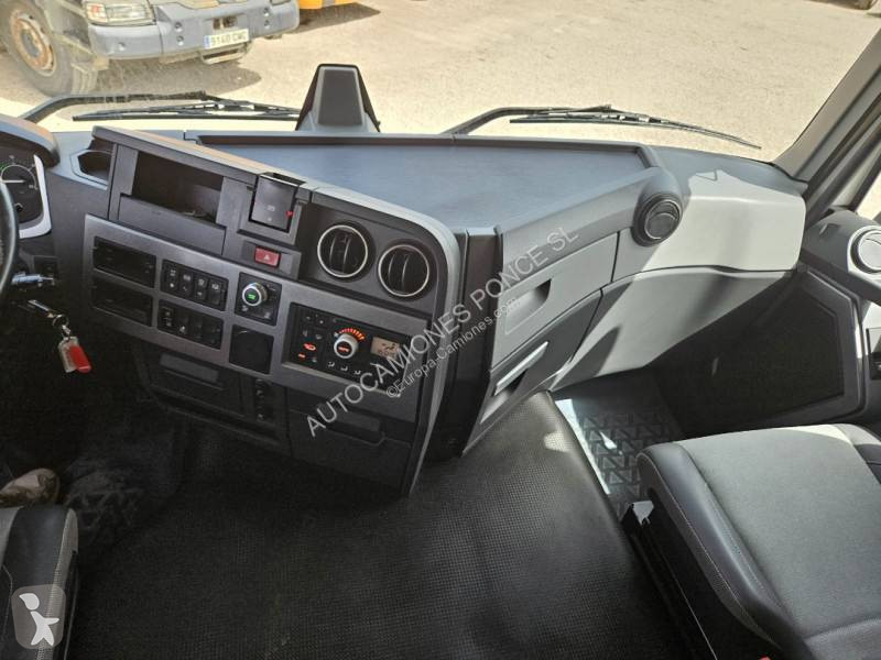 Lastbil Renault 430 P6X2 E6