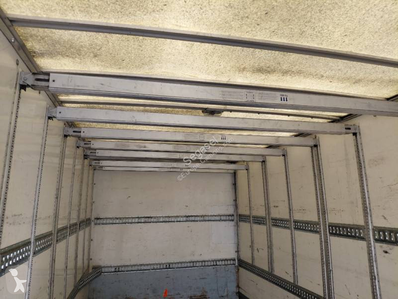 Volvo 240 truck