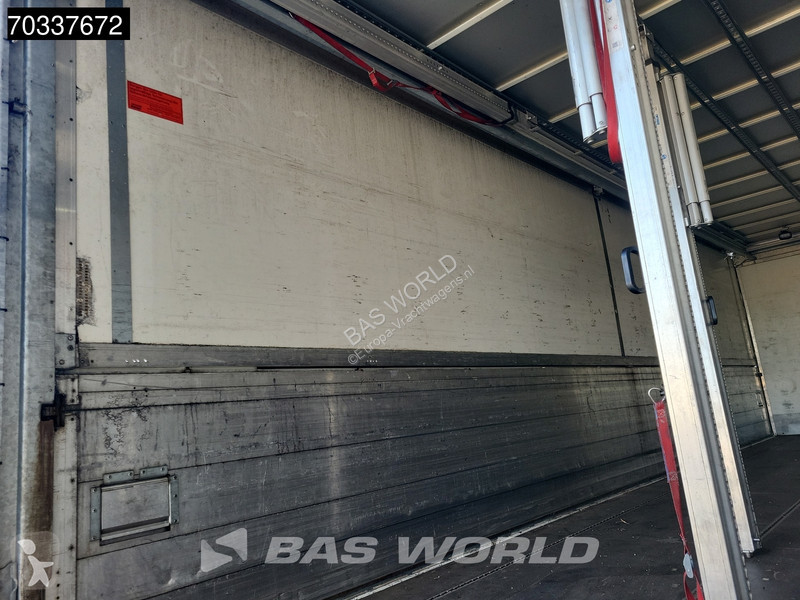 Vrachtwagen Volvo 330 6X2 2000kg Ladebordwand...