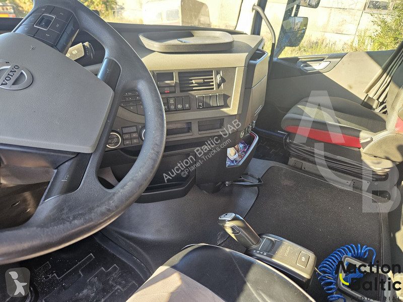 Volvo 540 truck